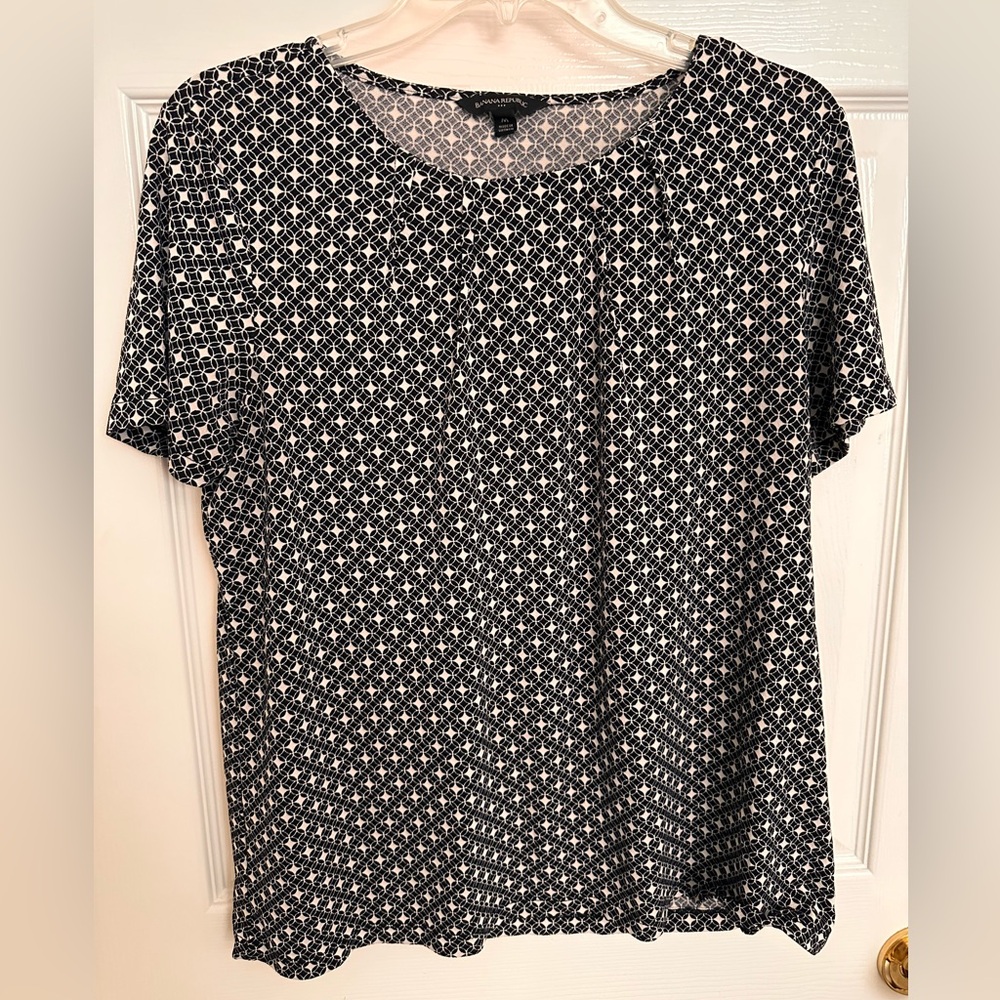 Banana Republic Black and White Geometric Blouse
